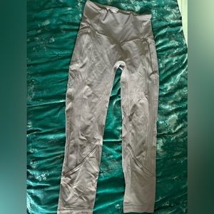 Lululemon gray Capri leggings